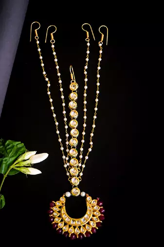 Royal crescent kundan maang tikka with ruby bead detailing