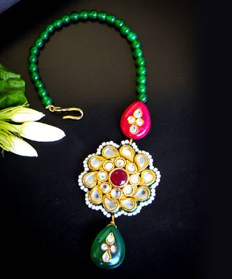 Traditional kundan floral maang tikka with red & green 3
