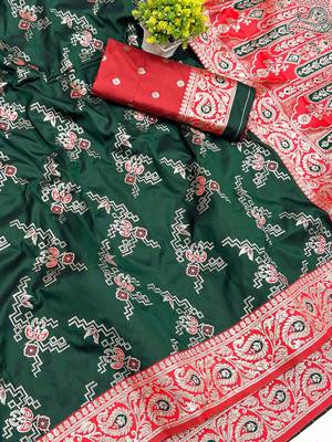 Green Art silk blend saree with blouse 3