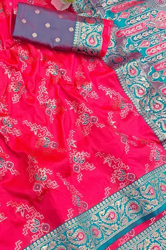 Pink Art silk blend saree with blouse