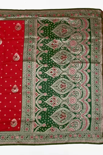 Red Art silk blend saree with blouse