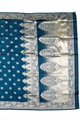 Firozi Art silk blend saree with blouse 2
