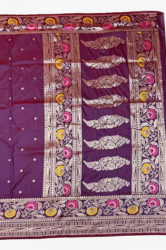 Magenta Art silk blend saree with blouse