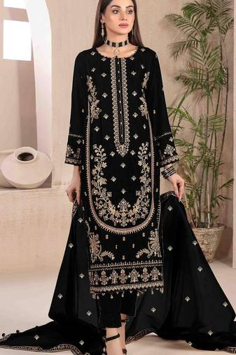 Black embroderied velvet salwar suit