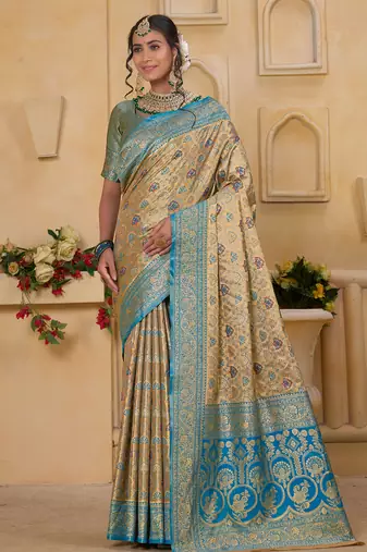 biue traditional woven saree comes with matching blouse
