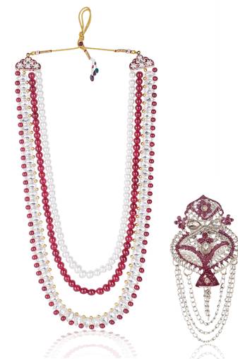Layered moti necklace With Antique Brooch