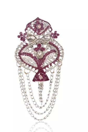 Layered moti necklace With Antique Brooch