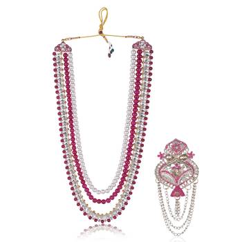 Layered moti necklace With Antique Brooch 1