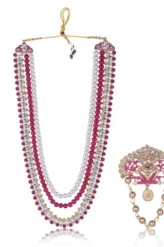 Layered moti necklace With Antique Brooch