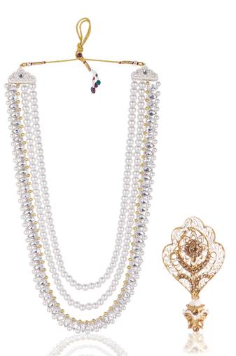 Layered pearl groom mala with gold-plated brooch     classic elegance