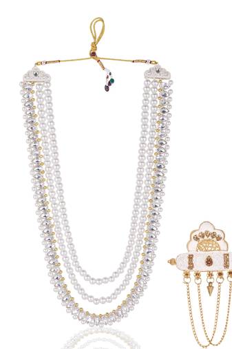 Layered moti necklace With Antique Brooch