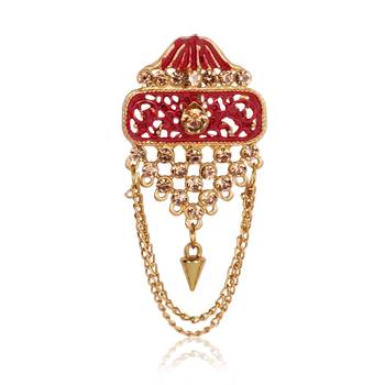 Layered pearl groom mala with gold-plated brooch     classic elegance 2