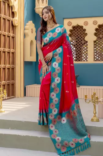 Pink premium crafted silk Blend sarees with rich weaving