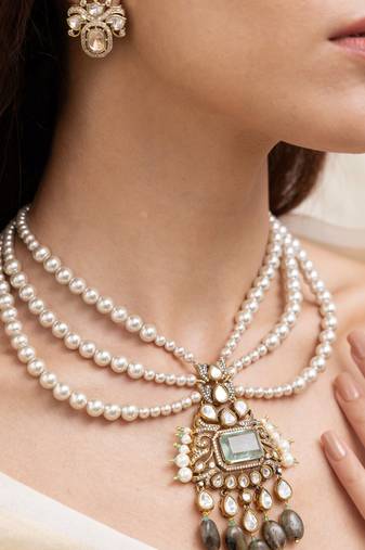 gold plated pearl kundan necklace set