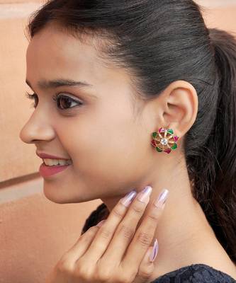 Radiant petal stud earrings 1