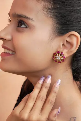 Radiant petal stud earrings