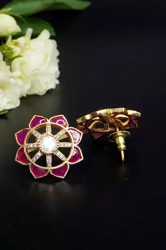 Radiant petal stud earrings