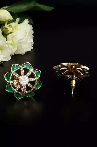 Radiant petal stud earrings