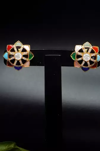 Radiant petal stud earrings