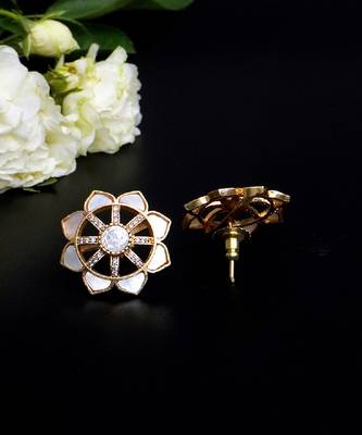 Radiant petal stud earrings 2