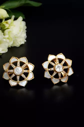 Radiant petal stud earrings