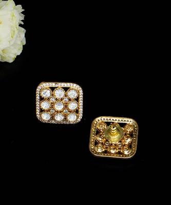 Classic geometric stud earrings 3