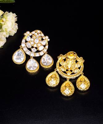 Royal teardrop chandelier earrings 2