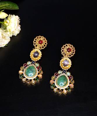 Elegant teardrop statement earrings 2