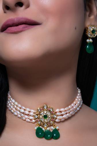 White gold plated necklace set