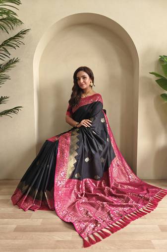 silk blendsarees with zari weaves contrast pallu & designer border