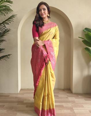 silk blendsarees with zari weaves contrast pallu & designer border 3