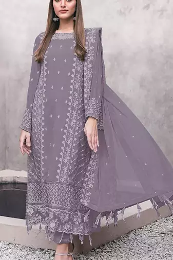 Grey embroderied faux-georgette salwar suit