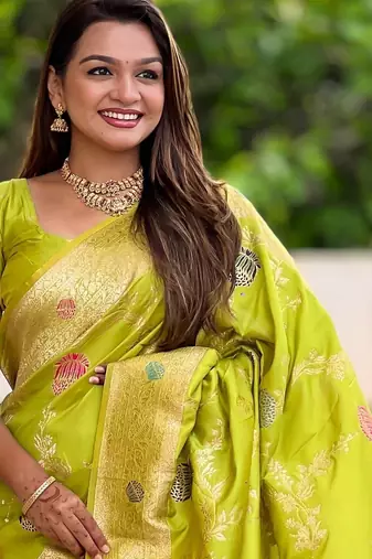 Parrot Green Banarasi Floral silk blend Saree