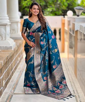 Teal Banarasi Floral silk blend Saree 3
