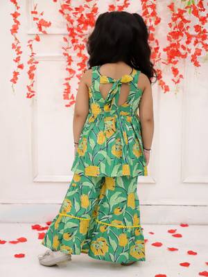 Green printed cotton kurti and sharara with bow-clip for girls 2