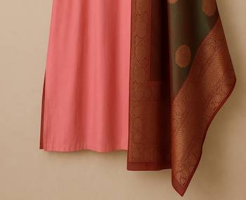 Silk blend kurta with banarasi silk dupatta 4