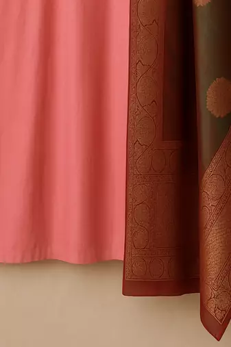 Silk blend kurta with banarasi silk dupatta