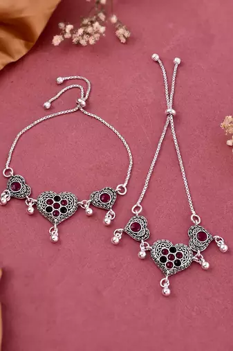 Set of 2 silver-plated cubic zirconia studded heart charms anklets