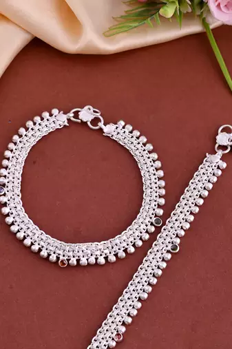 Silver-plated intricate bead detailing anklet
