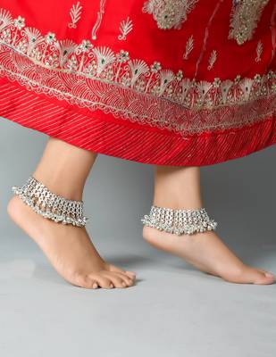 Set of 2 silver-plated ghungroo anklets 1