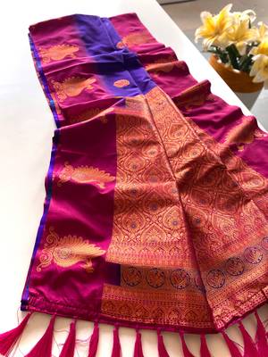 Violet dual tone silk sarees with zari weaves contrast pallu & designer border 5