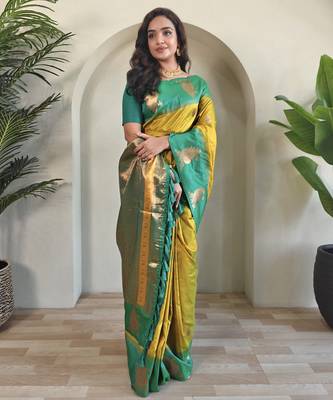 Yellow dual tone silk sarees with zari weaves contrast pallu & designer border 4