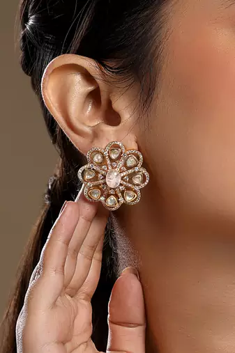 Gold plated kundan stud earrings