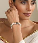 Gold plated white pearls bracelet