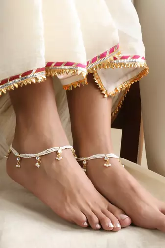 gold plated white pearls anklet