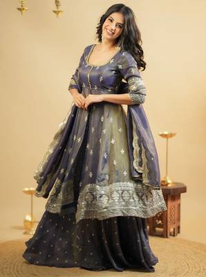 Dual Tone LIGHT PURPLE EMBROIDERY WORK Suit Set 3