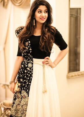 Georgette Off White Embroidered Lehenga Choli 3