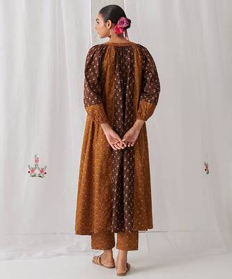 Brown cotton floral printed kurta set 2