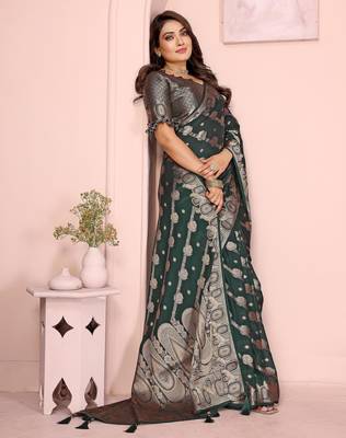 Dark green georgette Art silk blend saree with weaving zari work 2
