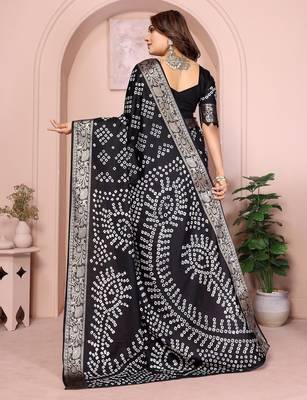 Black bandhej Art silk blend saree with zari weaving work 3